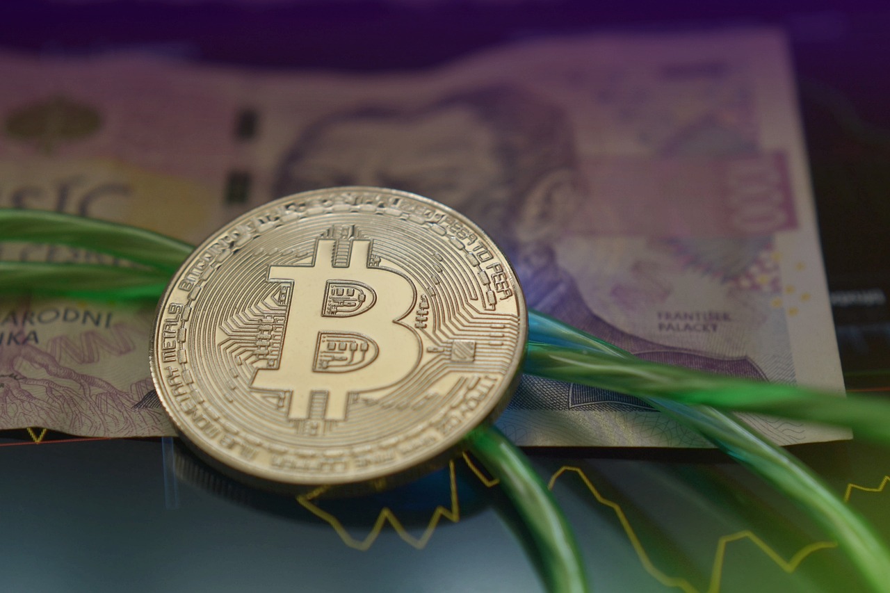 AI概念币ACT、IP 同步暴跌20% 又迅速反弹！诡异的币价走势引热议