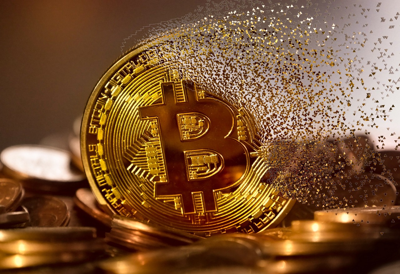 黄金再飙新高！数据：比特币通常在100~150天内跟进拉涨